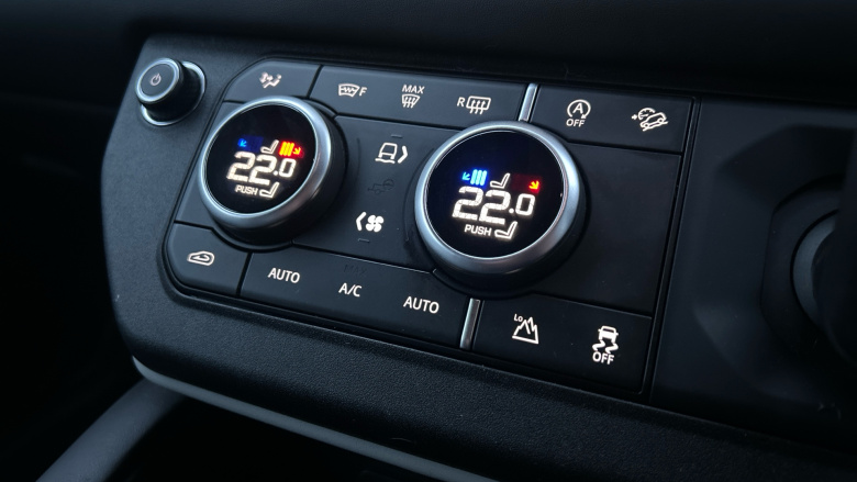 Land Rover Defender 3.0 D250 X-Dynamic SE 90 3dr Auto Diesel Estate